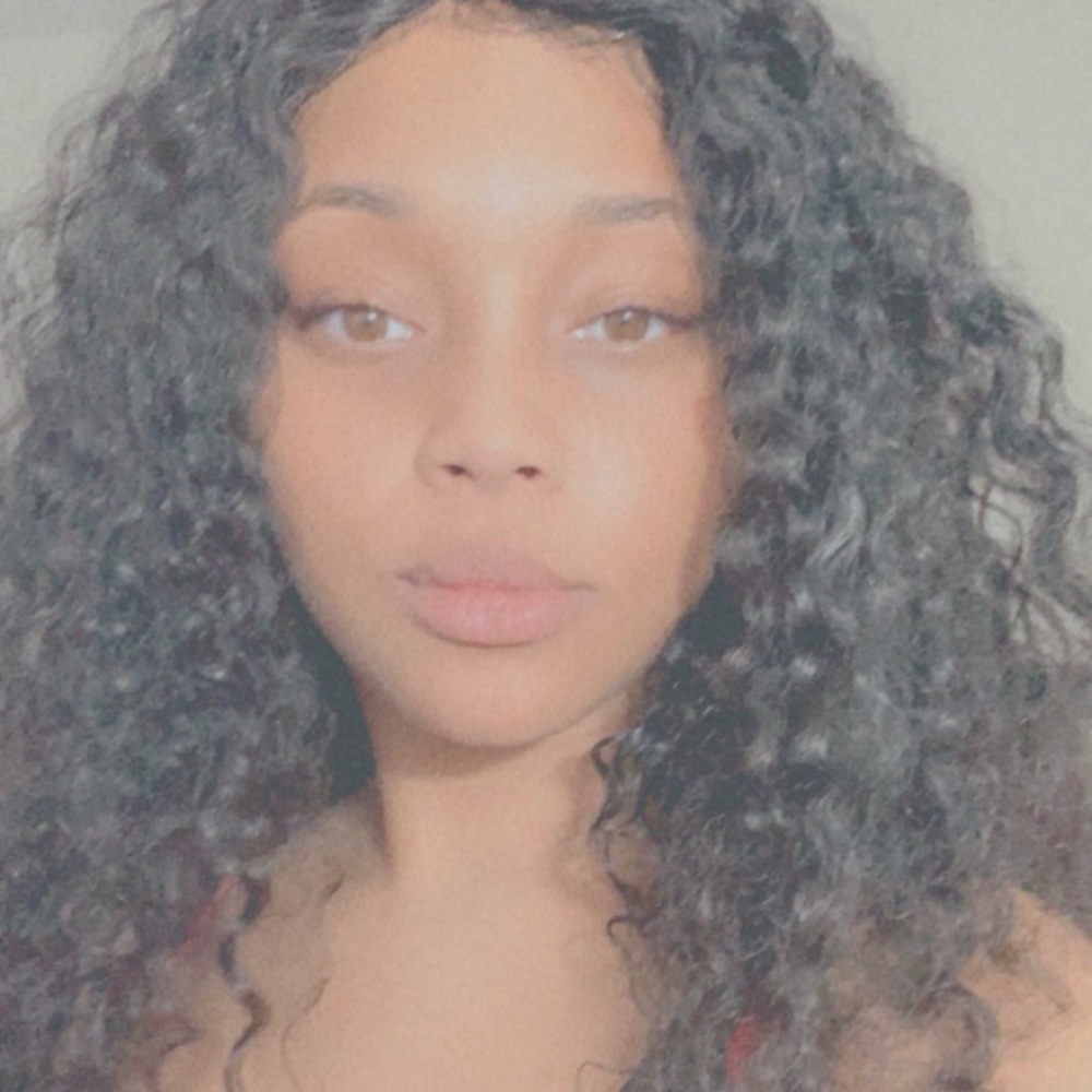 Meet your Posher, Vernisha